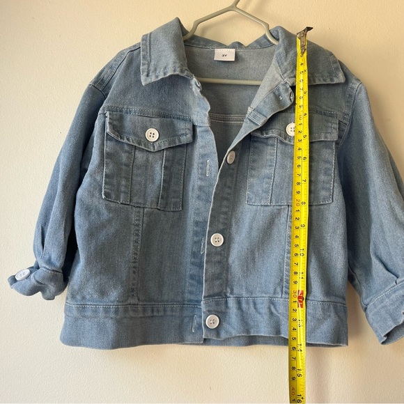 🌼 5/$25 Kids Light Wash Denim Jean Jacket Toddler Size 3Y (3T) Unisex Outerwear - Picture 6 of 8